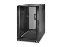 APC NetShelter SX - Rack skåp - svart - 18U - 19" - TAA-kompatibel - för P/N: SMTL1500RM3UC, SMTL1500RMI3UC, SRT2200RMXLAUS, SRTL3KRM1UC, SRTL3KRM1UNC AR3106