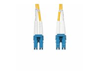 StarTech.com 30m (98.4ft) LC to LC (UPC) OS2 Single Mode Duplex Fiber Optic Cable, 9/125µm, Laser Optimized, 10G, Bend Insensitive, Low Insertion Loss - LSZH Fiber Patch Cord (SMDOS2LCLC30M) - Patch-kabel - LC/UPC enkelläge (hane) till LC/UPC enkelläge (hane) - 30 m - 2 mm - fiberoptisk - duplex - 9 / 125 mikrometer - OS1/OS2 - halogenfri, passiv - gul SMDOS2LCLC30M
